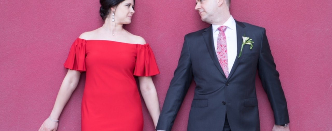 Small Wedding Photo Session with Zhanna & Peter in Mississauga City Hall